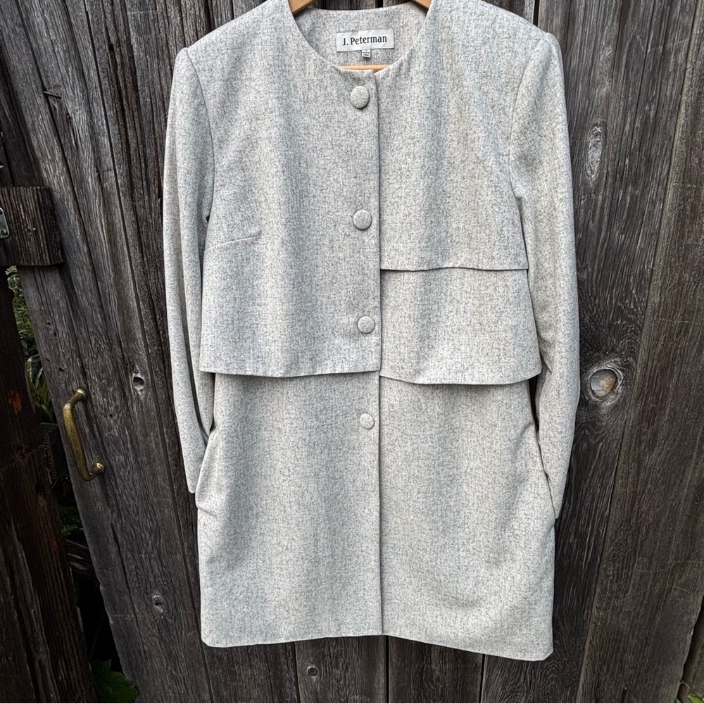 J. Peterman Light Gray Woman’s Vintage Wool Coat Excellent condition Size M - Picture 2 of 12